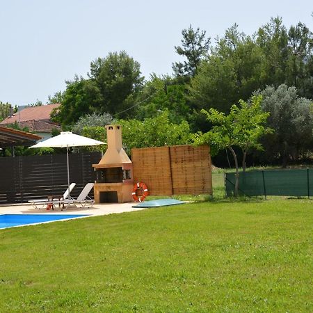 Village Villas Лигия Экстерьер фото